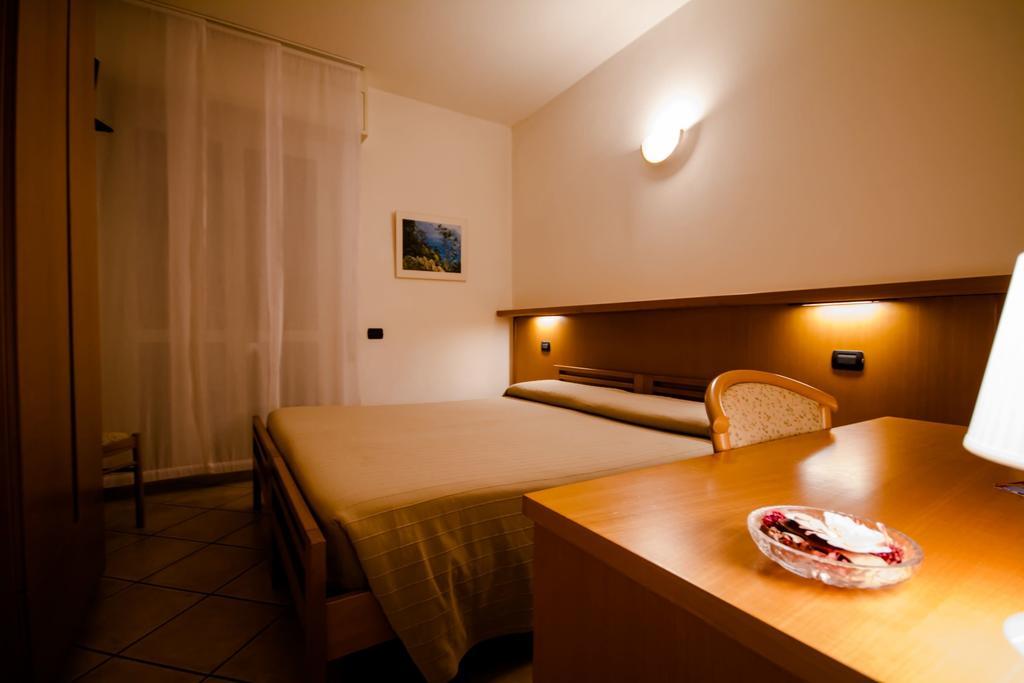 Albergo Lario 杰拉拉廖 客房 照片